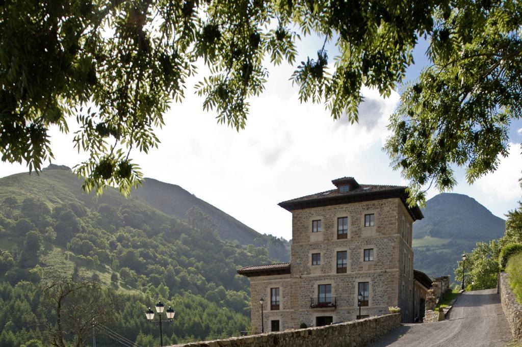 Narbasu Restaurante Y Hotel Cereceda  Zewnętrze zdjęcie